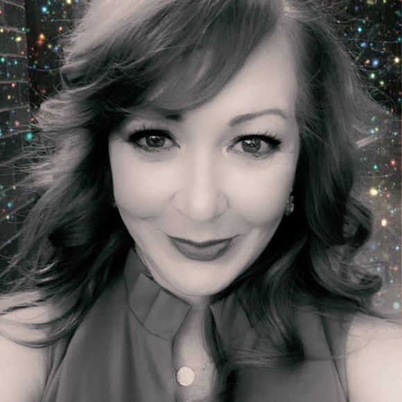 Meet your Posher, Samantha - Picture 1 of 1